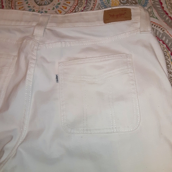 Levi's Tummy Flattening Wide Leg Crop Stretch Jean - Picture 13 of 16